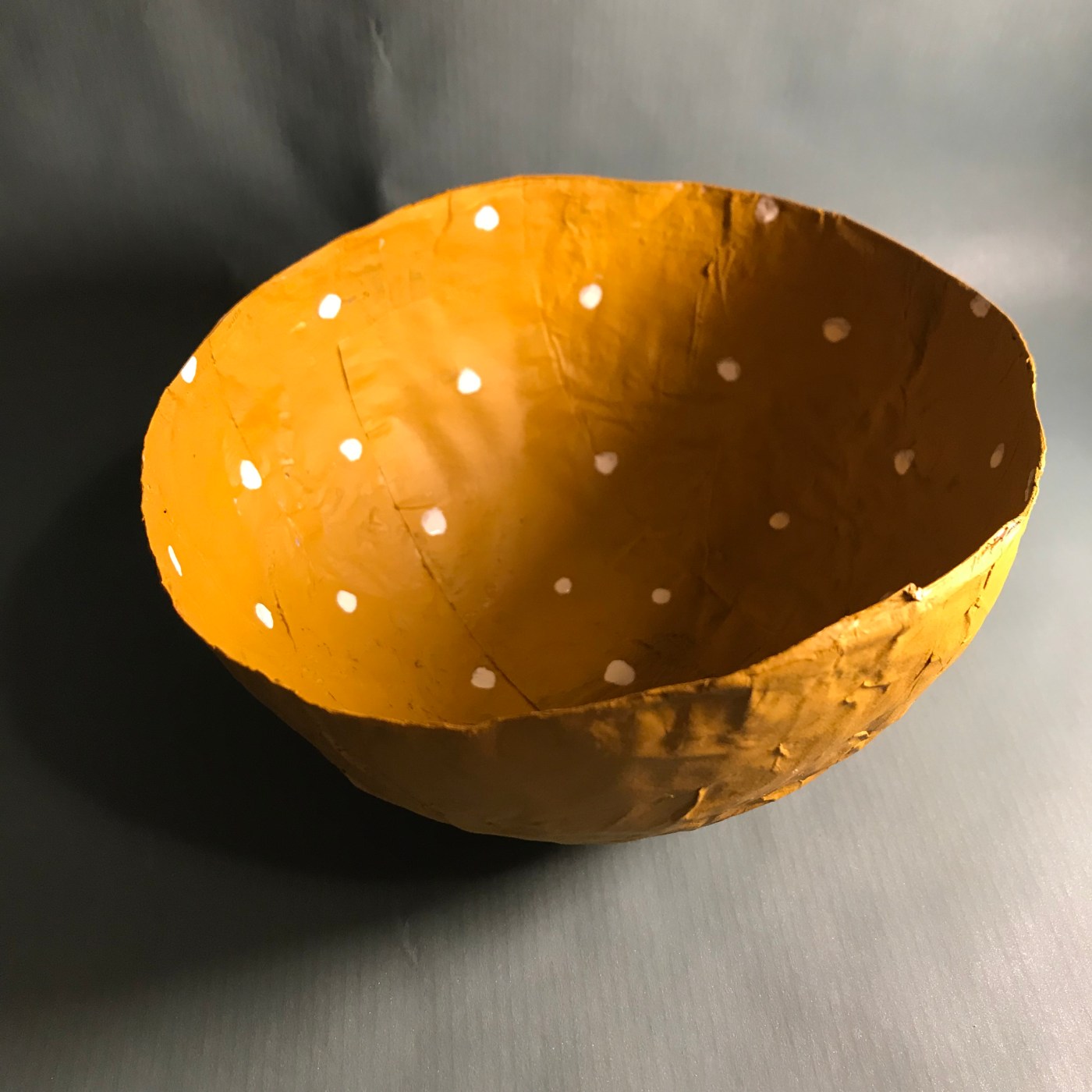 Vide poche bol en papier mâché peinture diy craft bricolage enfant Image à la une