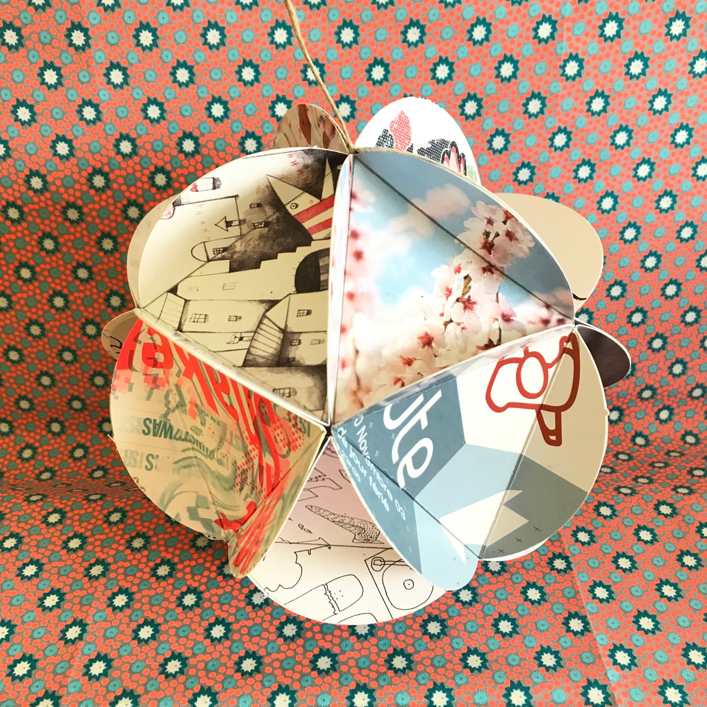 Mobile- flyer recyclage papier origami craft bricolage enfant DIY Image à la une