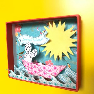 Vive les vacances : le décor est planté ! Décor en boîte bricolage enfant craft DIY grandes vacances été message box Image à la une