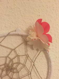 Attrape rêves indien diy bricolage enfant craft plumes ruban Et sinon rose fluo 3