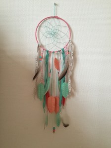 Attrape rêves indien diy bricolage enfant craft plumes ruban Et sinon corail