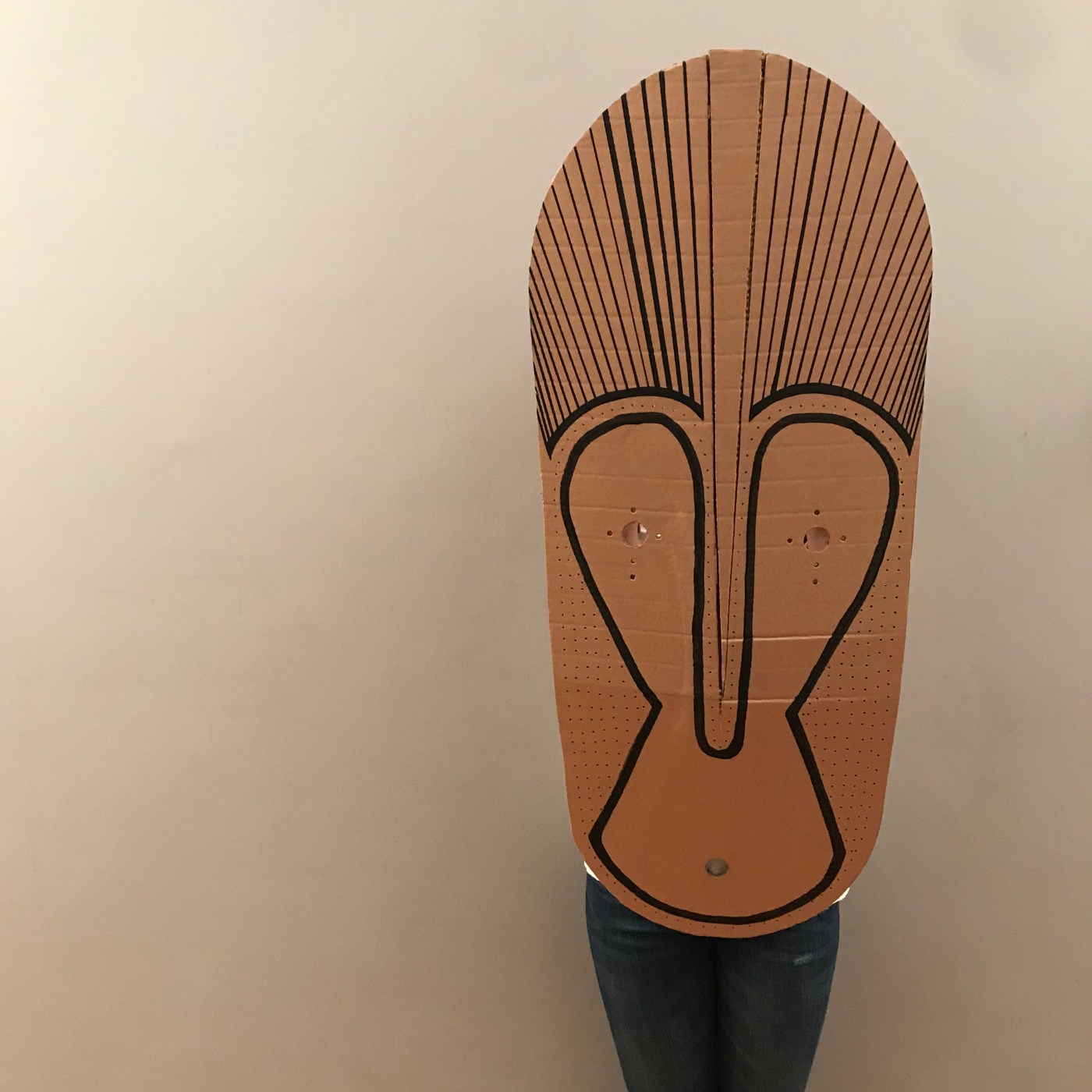 carnaval à la sauce africaine - bricolage enfant - DIY - craft for kids - masque africain - masque en carton - recyclage - Image à la une